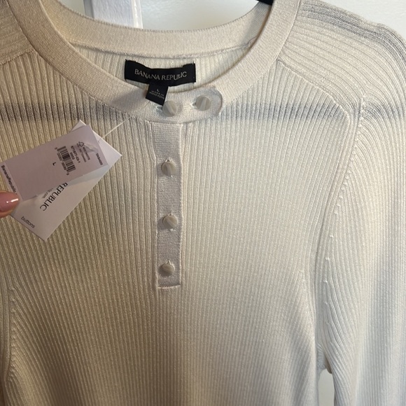 Banana Republic Crew Neck Button Up Sweater - L - Picture 2 of 6